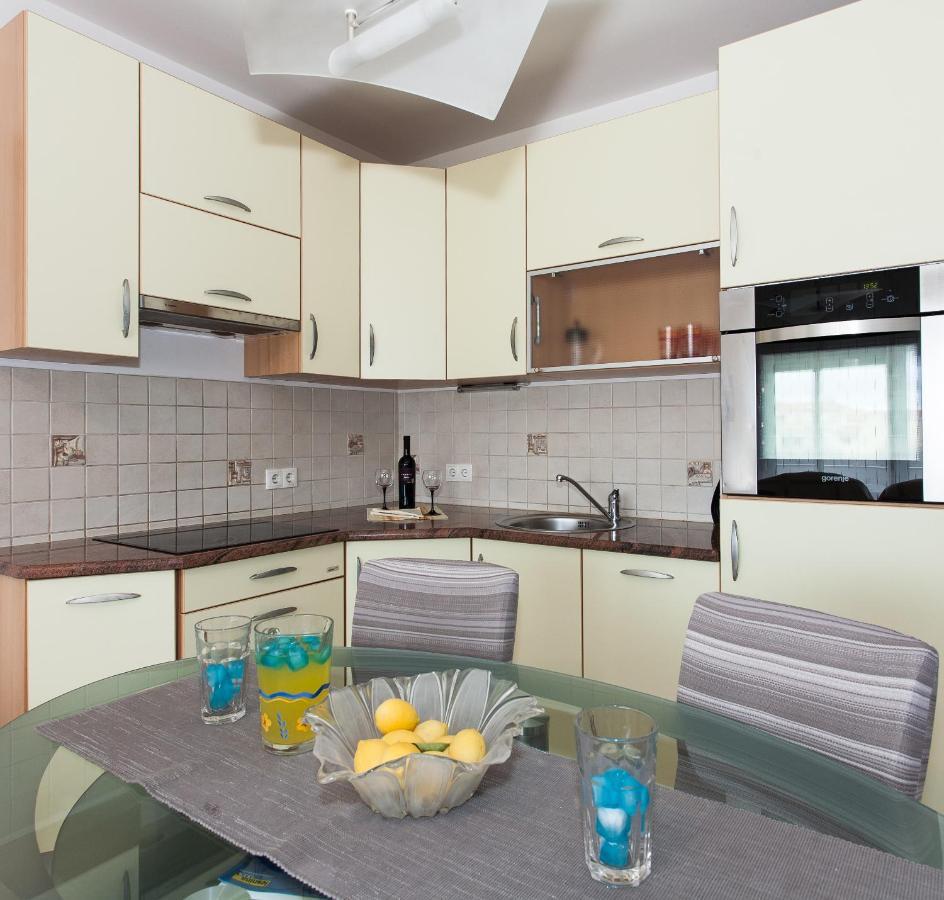 Abbadessa Apartman Kaštela Kültér fotó